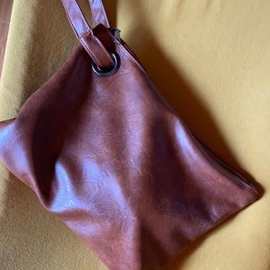 Like new oversized wristlet/clutch